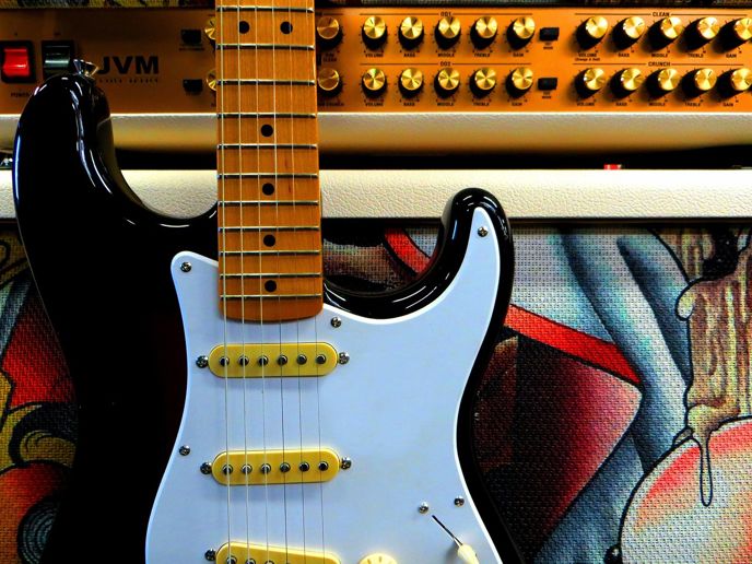 Fender Stratocaster<br>